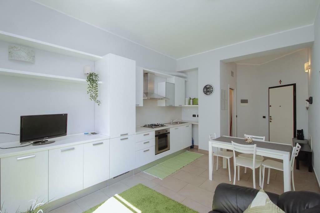 Spacious And New Apt In Citta Studi 밀라노 외부 사진